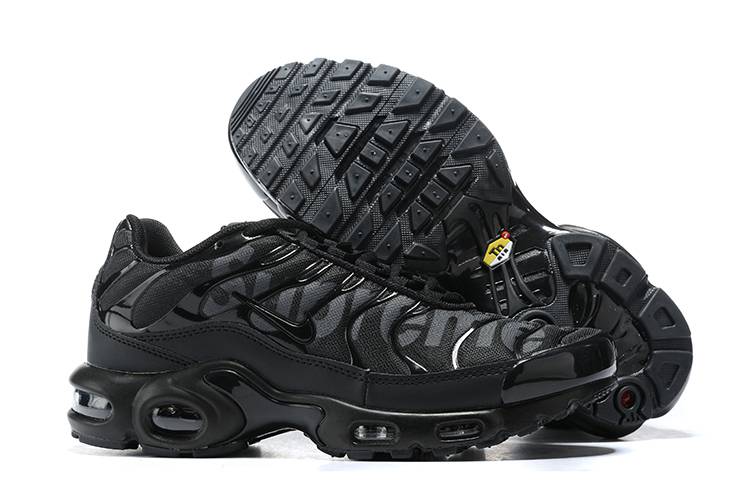 nike dunk e,vapor 15 air max plus