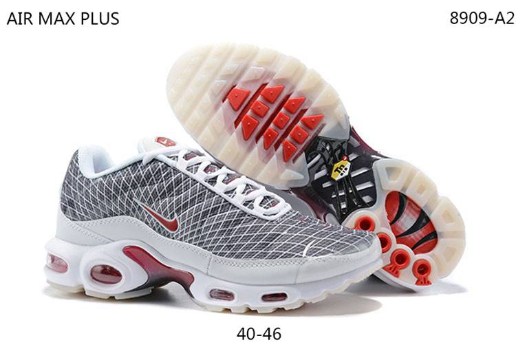 nike tn enfant taille 34,nike air max plus black 8 5