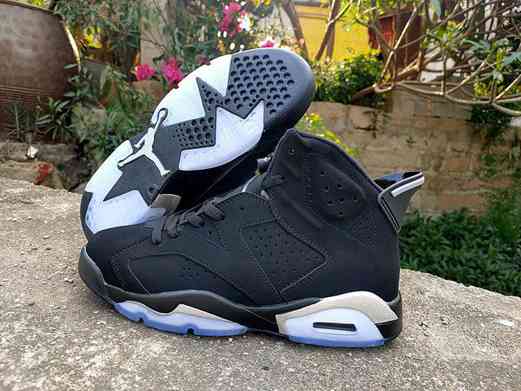 nouvelle air jordan rose et noir