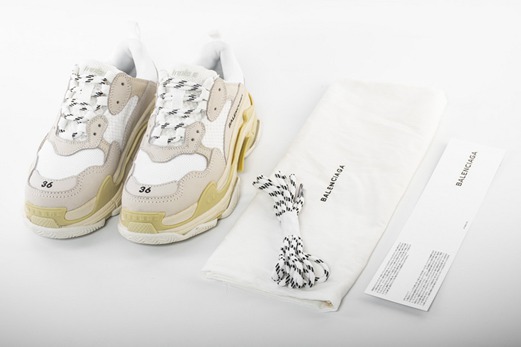 nouvelle balenciaga triple s true to size