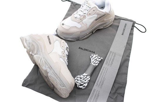 nouvelle balenciaga triple s weight in kg