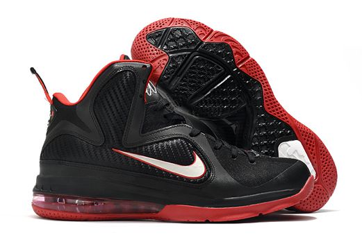 nouvelle basket lebron 19 kid