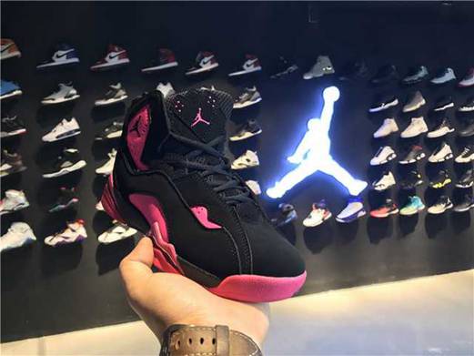 nouvelle basket nike jordan femme noir et blanc