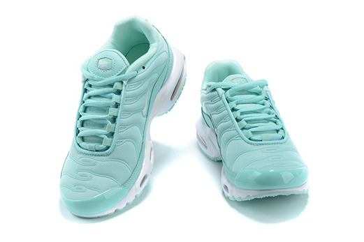 nouvelle basket nike requin femme air max tn requin pas cher,nike air max tn terrascape plus cream