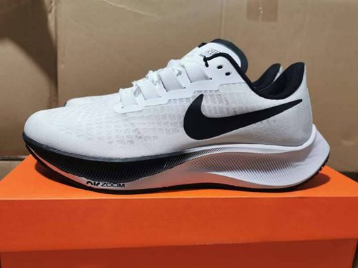 nouvelle basket nike zoom femme en toile