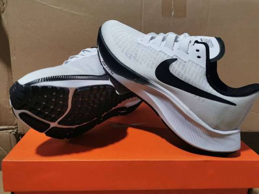 nouvelle basket nike zoom femme et blanc