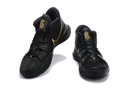 nouvelle basketball player kyrie irving shoes