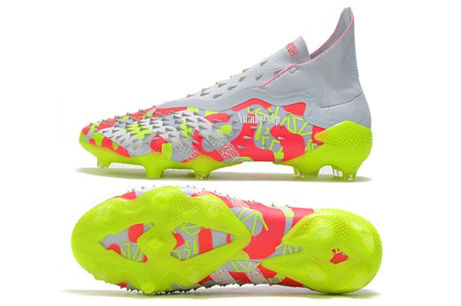 nouvelle chaussure de football grande taille