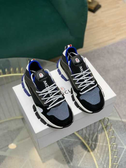 nouvelle chaussures moncler femme taille grand ou petit