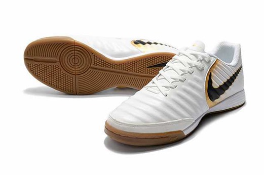 nouvelle chuteira nike tiempo legend 9 academy society,intersport nike tiempo,nike tiempo ancienne