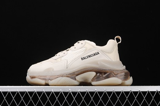 nouvelle does balenciaga triple s run big or small