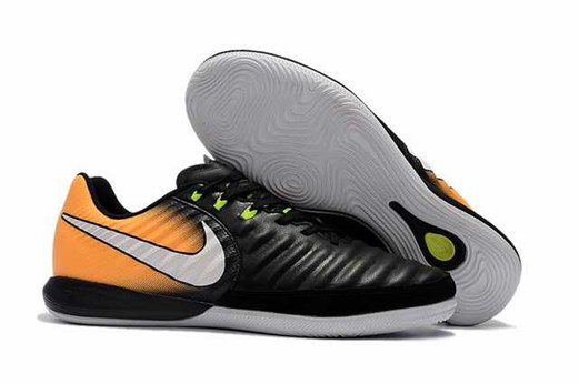 nouvelle footballers who wear nike tiempo,legend nike tiempo,nike tiempo crema