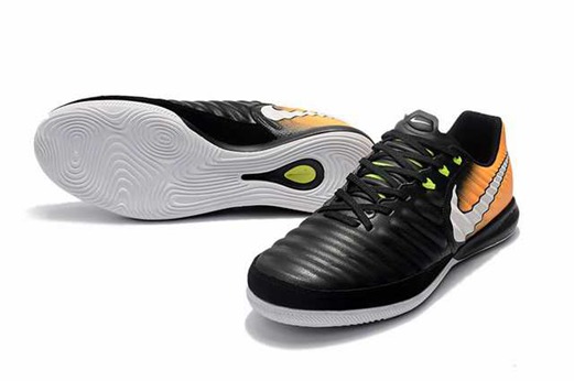 nouvelle fotbollsskor nike tiempo,limited edition nike tiempo,nike tiempo cuir de kangourou