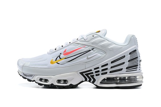 nouvelle nike air max plus tn triple swoosh black yellow