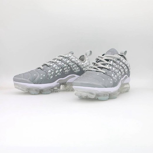 nouvelle nike air vapormax 2023 trainers in black and sail white