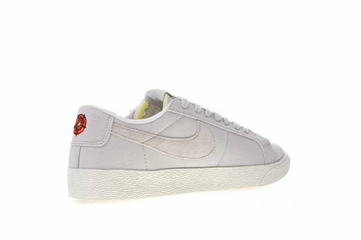 nouvelle nike basket femme noir et blanche,nike blazer pas cher unlocked by you