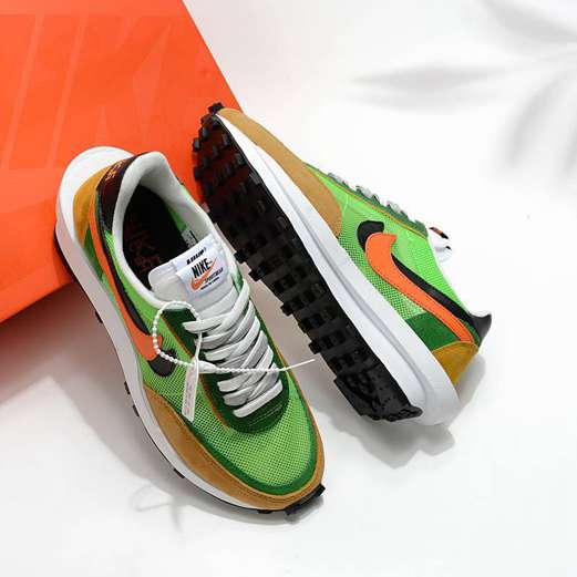 nouvelle nike ld waffle sacai undercover midnight spruce university red