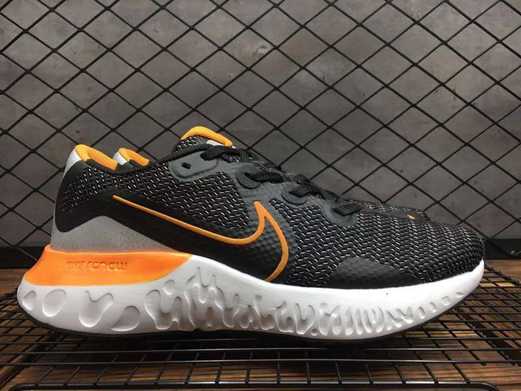 nouvelle nike renew run 2 black gold