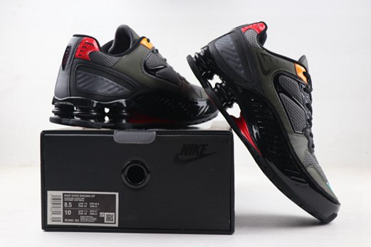 nouvelle nike shox noir et rouge