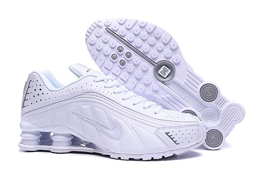 nouvelle nike shox r4 white and metallic silver