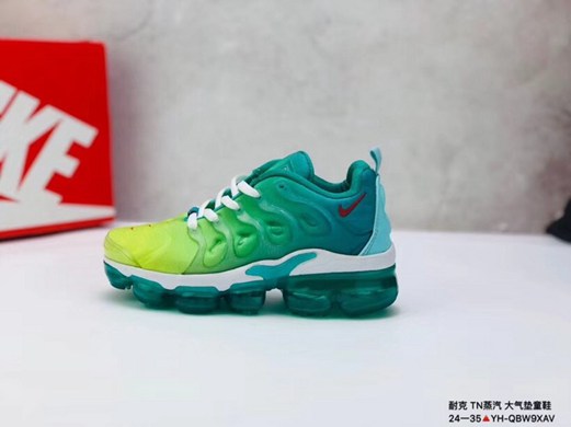 nouvelle nike sneakers for kids at tekkie town,nike vapormax flyknit kids,nike vapormax plus enfant nike