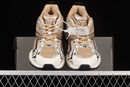 nouvelle tallas balenciaga triple s