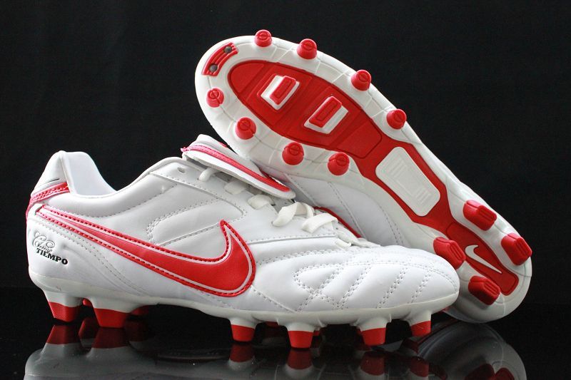 vend chaussure de foot mercurial,chaussure de foot enfant atelier